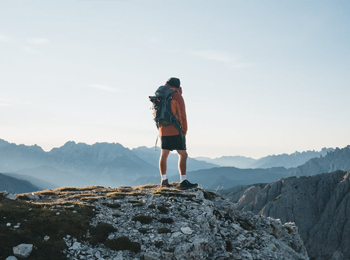 What kind of two way radio should you choose when hiking